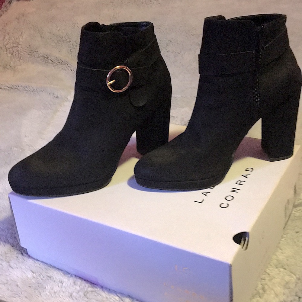High heel boots